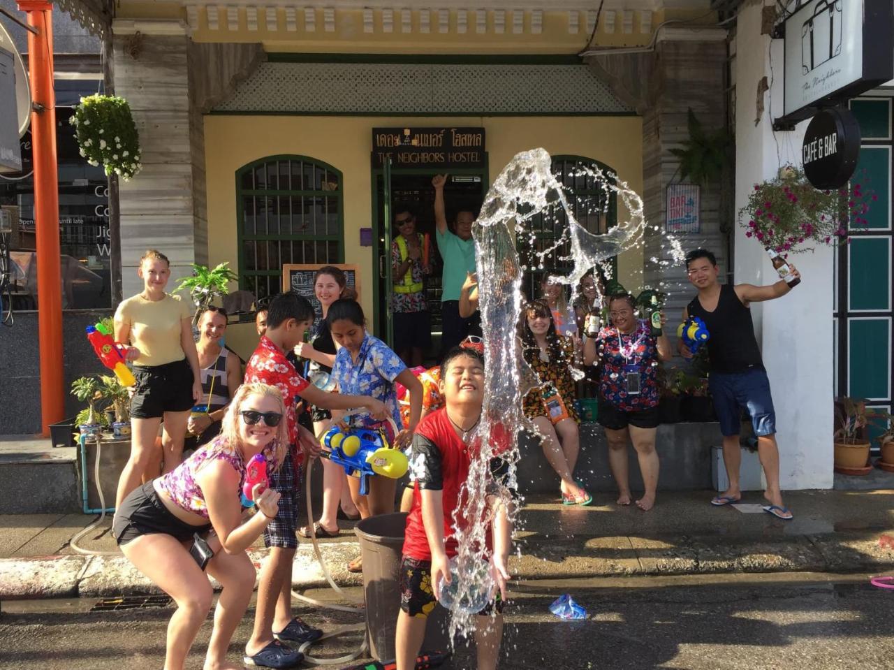 The Neighbors Hostel (Adults Only) Phuket Екстериор снимка